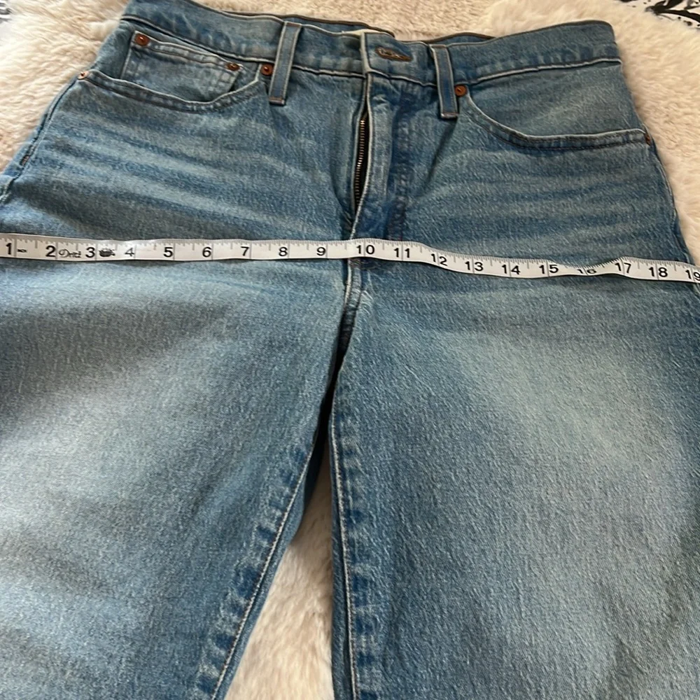 Madewell Light Blue Ankle Crop Jeans - Picture 4 of 9